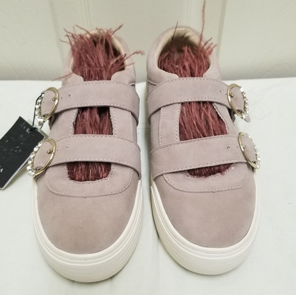 Zara Basic Collection Sneakers - Picture 2 of 6